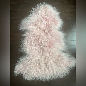 Luxurious Pink Sheepskin Rug